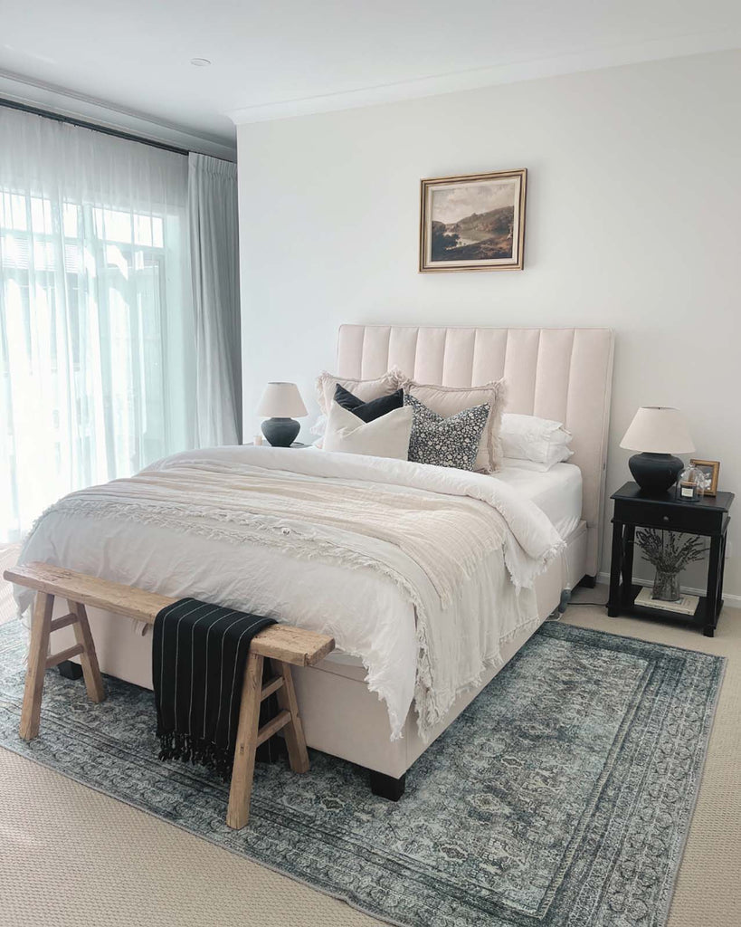 Santi Green and Grey Traditional Distressed Washable Rug