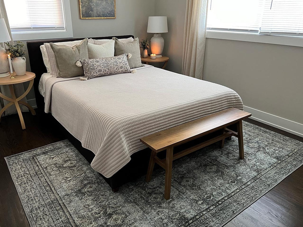 Santi Green and Grey Traditional Distressed Washable Rug