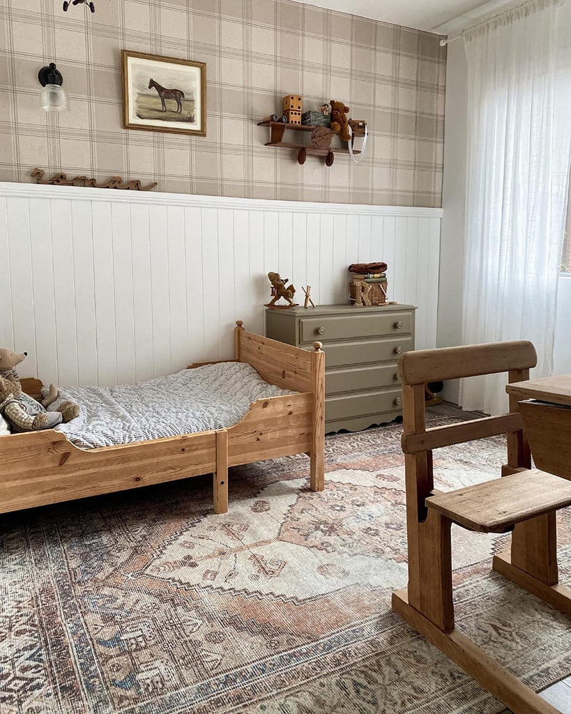 Yvana Brown and Beige Traditional Distressed Washable Rug