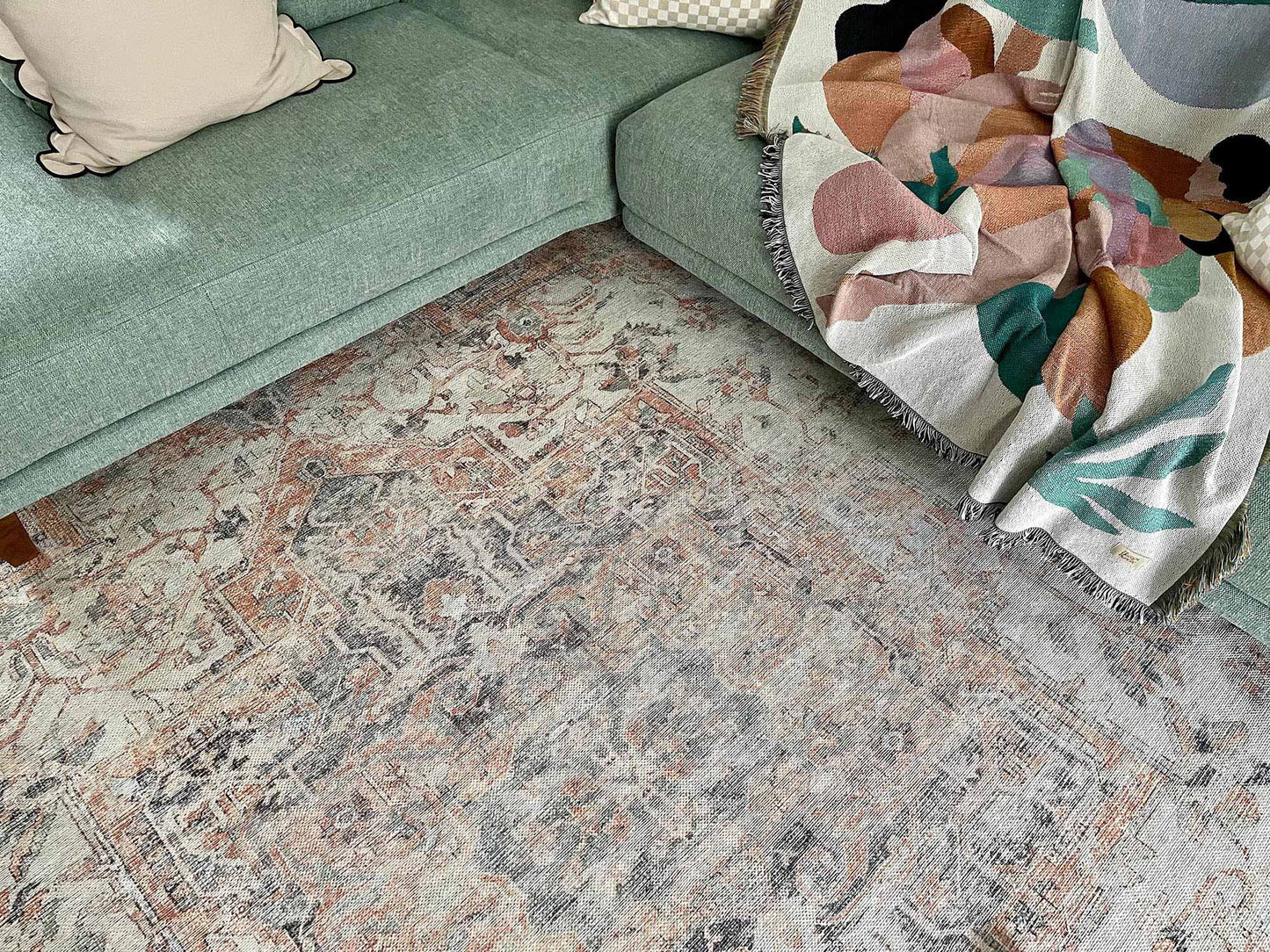 Ceren Orange and Blue Traditional Distressed Washable Rug